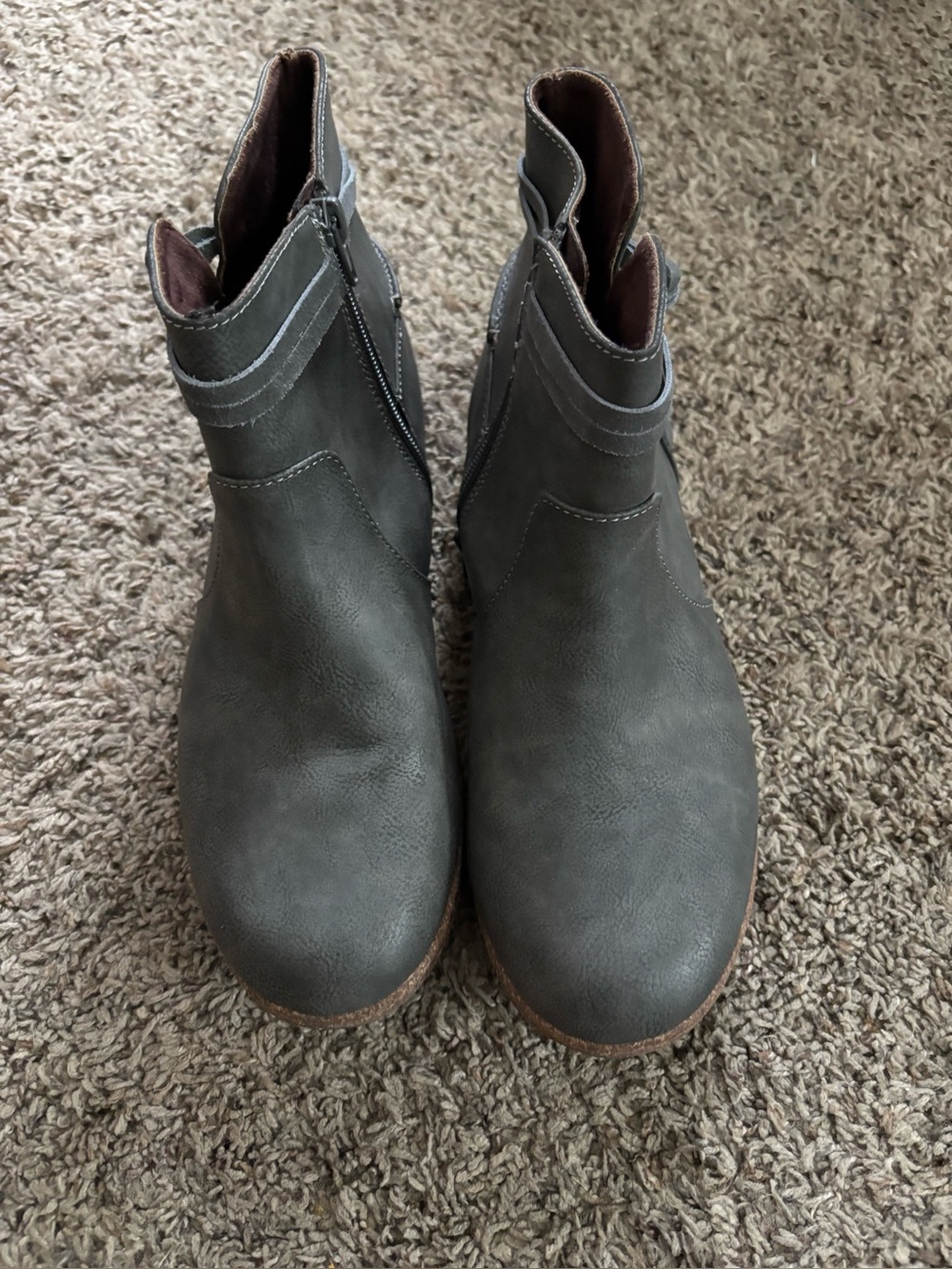 Womens BOC Boots Size 11 M Gray